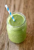Green_smoothie_in_jar